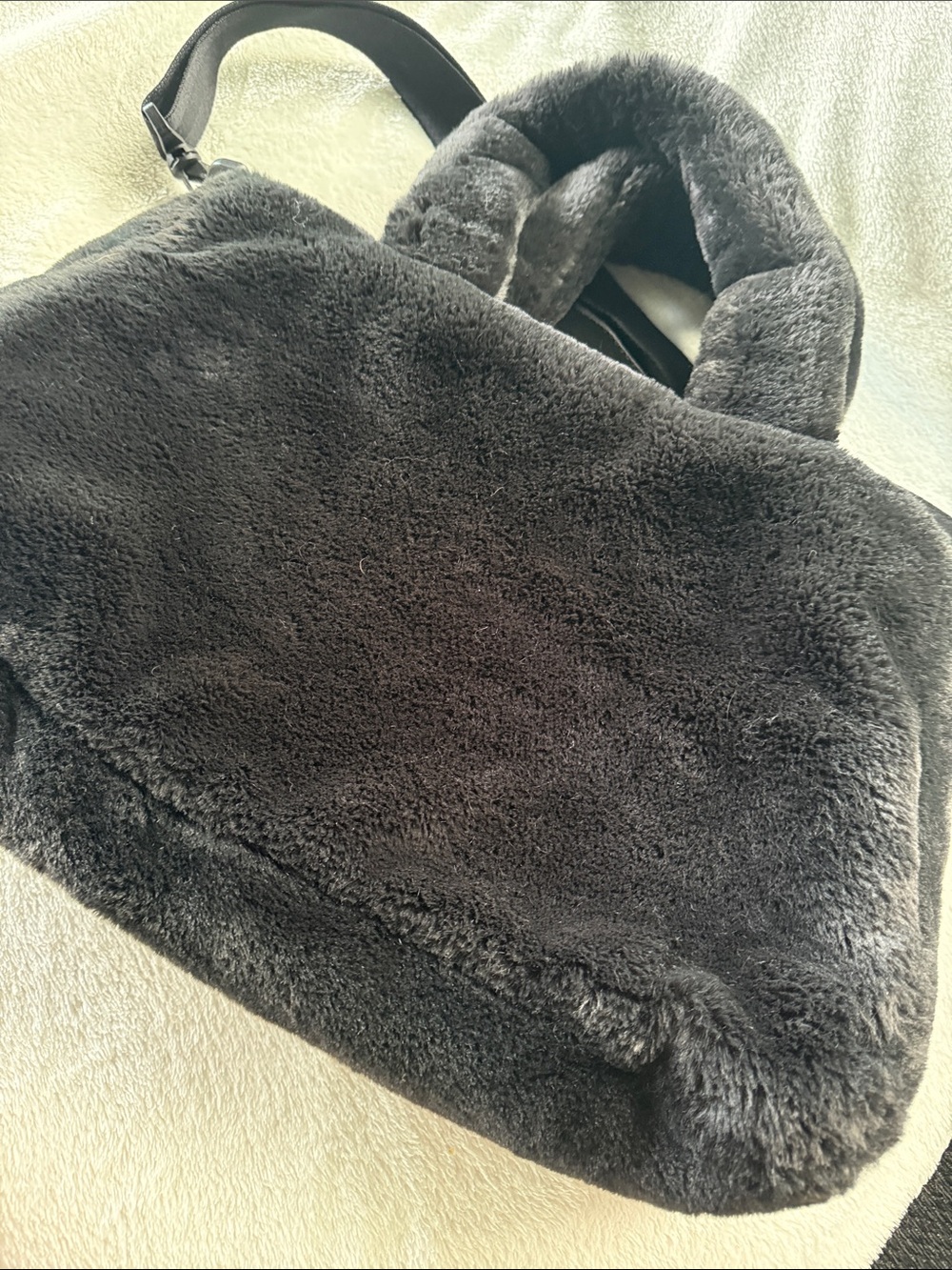 Nike Black Faux Fur Lined purse with Satin Interior - Picture 3 of 5